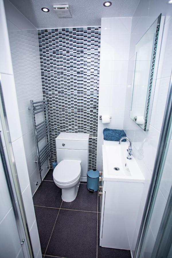 La Vida In Casa Hotell Thamesmead  Exteriör bild